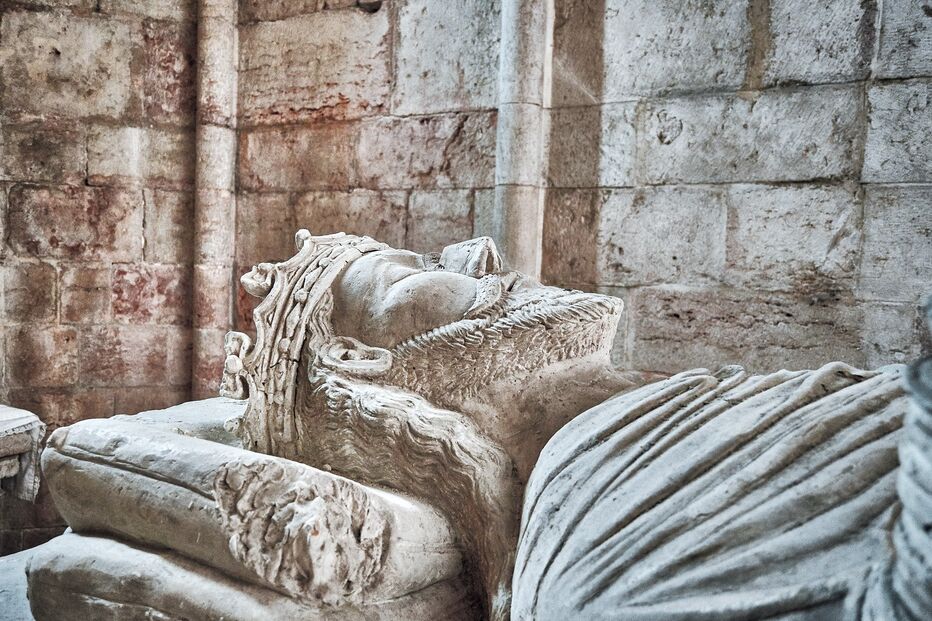 2021-05-14_12_07_07 Túmulo D. Dinis (3)_TRATADA.jpg