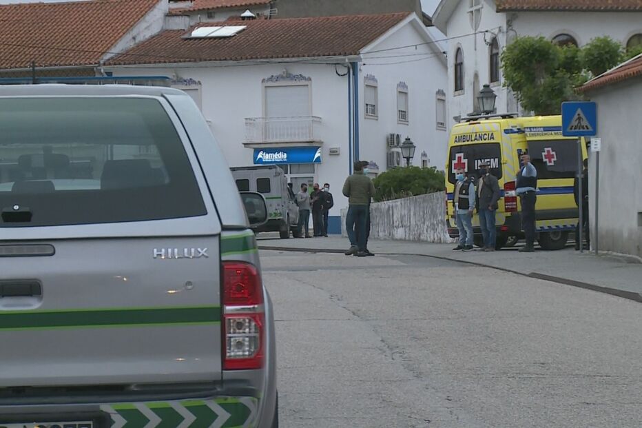 Mata homem, fere outro e barrica-se em Montemor-o-Velho