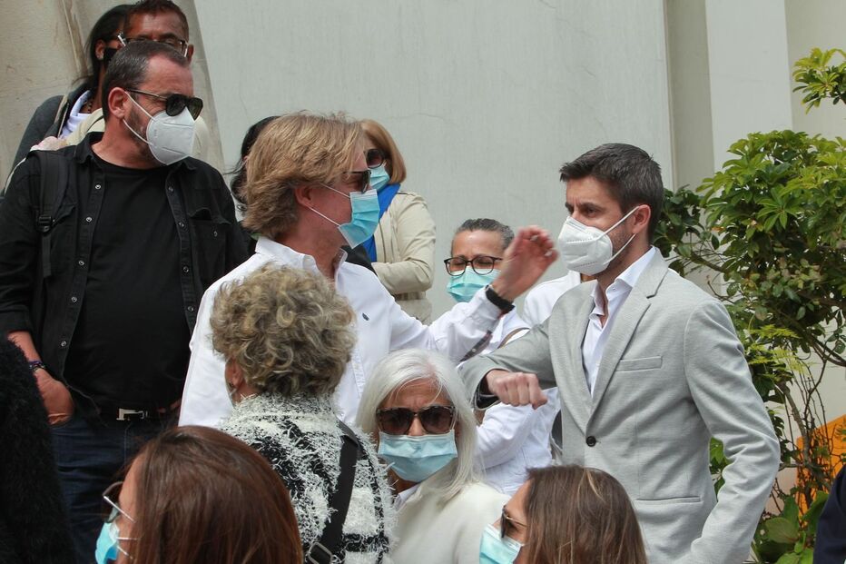 Vários rostos da televisão, teatro e cinema marcaram presença no último adeus à atriz Maria João Abreu, em Lisboa