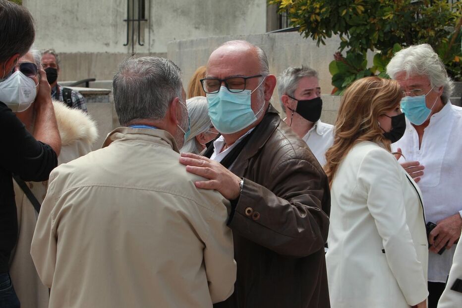 Vários rostos da televisão, teatro e cinema marcaram presença no último adeus à atriz Maria João Abreu, em Lisboa