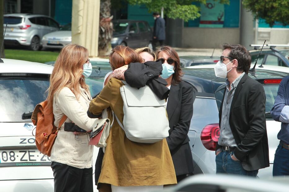 Vários rostos da televisão, teatro e cinema marcaram presença no último adeus à atriz Maria João Abreu, em Lisboa