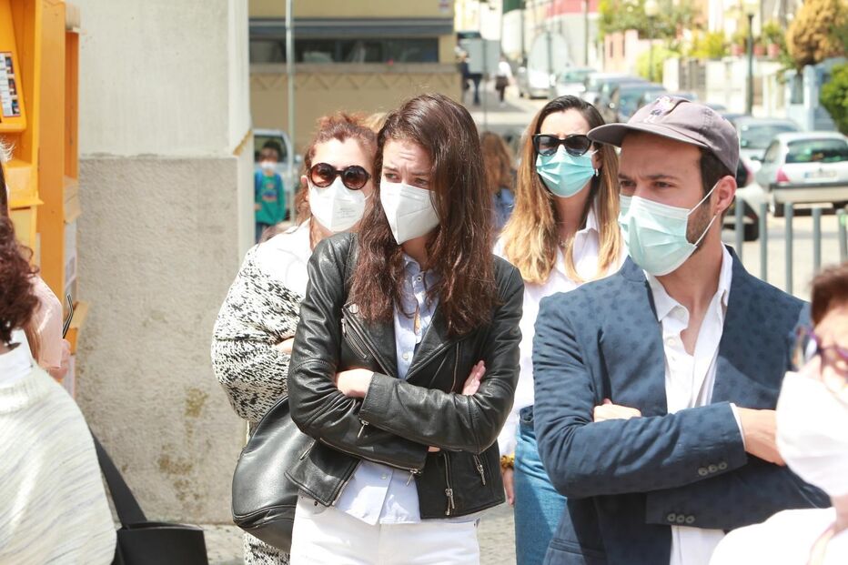 Vários rostos da televisão, teatro e cinema marcaram presença no último adeus à atriz Maria João Abreu, em Lisboa