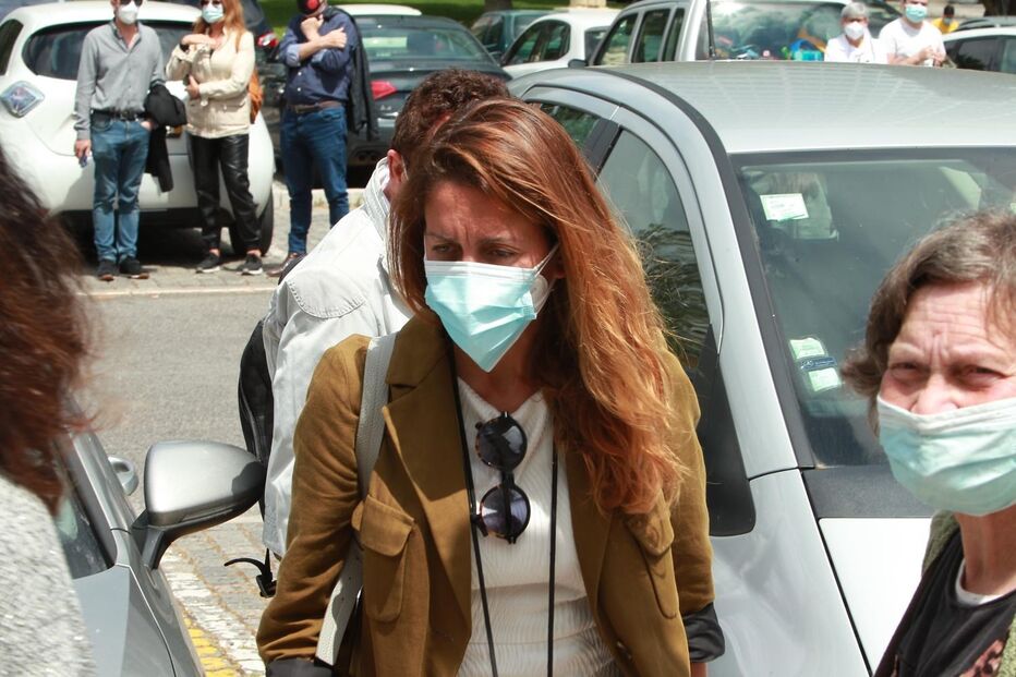 Vários rostos da televisão, teatro e cinema marcaram presença no último adeus à atriz Maria João Abreu, em Lisboa