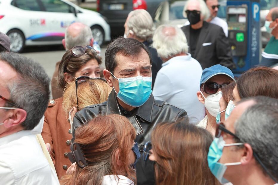 Vários rostos da televisão, teatro e cinema marcaram presença no último adeus à atriz Maria João Abreu, em Lisboa