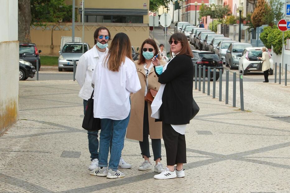 Vários rostos da televisão, teatro e cinema marcaram presença no último adeus à atriz Maria João Abreu, em Lisboa
