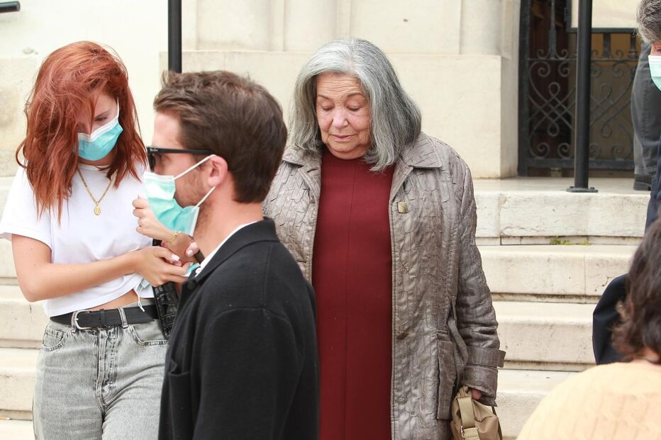 Vários rostos da televisão, teatro e cinema marcaram presença no último adeus à atriz Maria João Abreu, em Lisboa