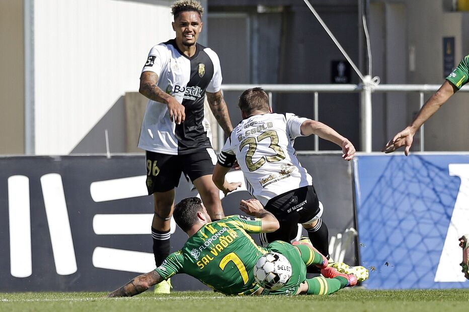 Jogo entre Farense e Tondela