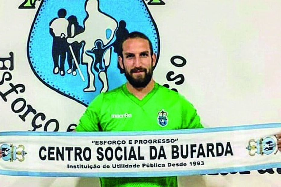 Ricardo Costa era jogador do Centro Social da Bufarda