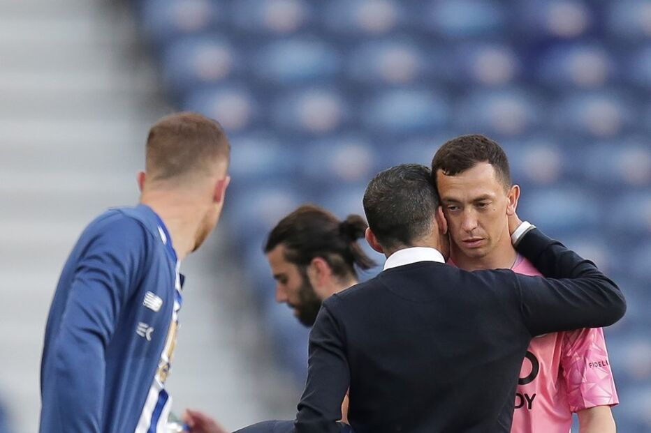 Sérgio Conceição deixou o relvado a dizer adeus