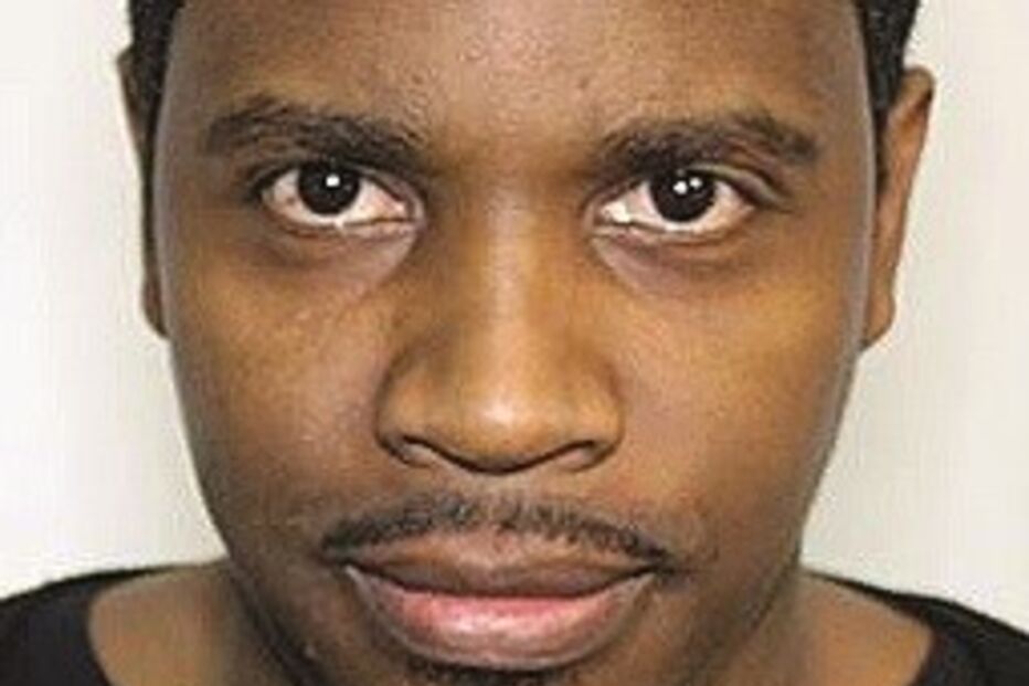 Rómulo Costa tem 42 anos  