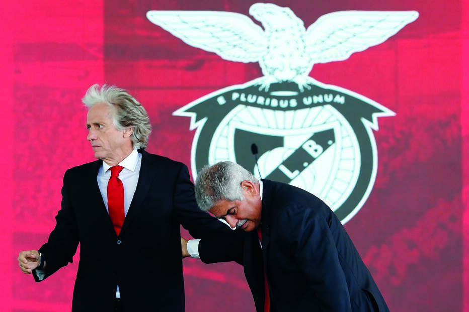 Jorge Jesus mantém-se no cargo, com o apoio de Luís Filipe Vieira