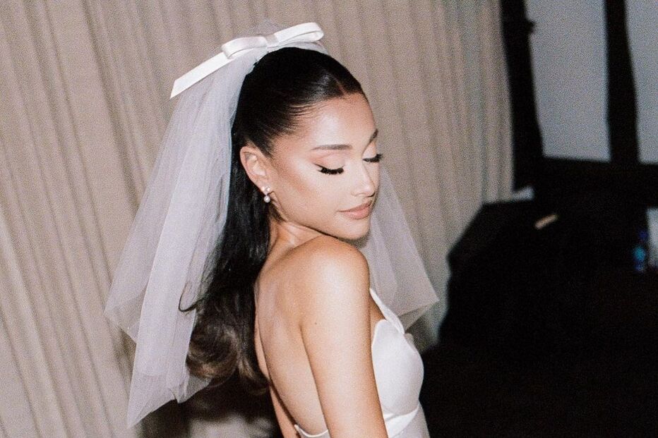 Ariana Grande revela imagens do casamento