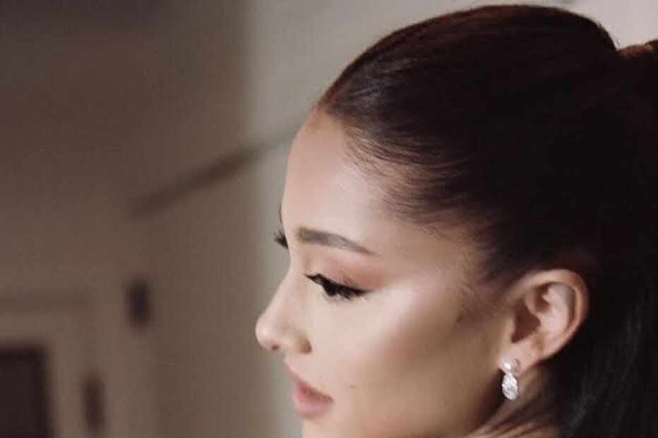 Ariana Grande revela imagens do casamento