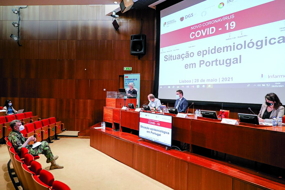 Reunião de ponto da situação da pandemia, que junta peritos e Governo, teve lugar esta sexta-feira, no Infarmed, depois de um mês em “pausa” 