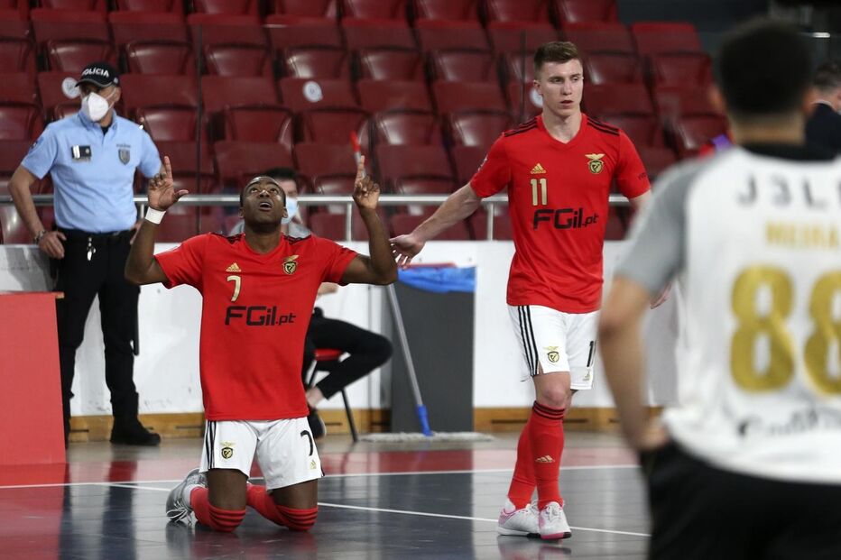 Benfica bate Fundão e disputa final do Nacional de futsal com o Sporting