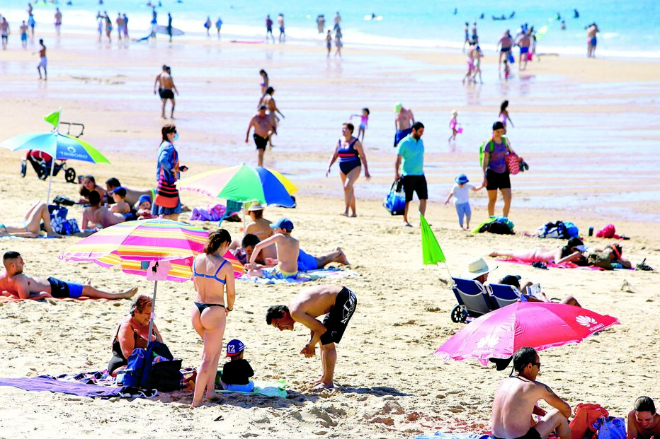 Risco de contágio deve ser travado com distância de dois metros 