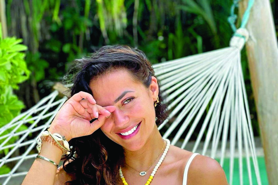 Beldade mostrou curvas de sonho em destino idílico 