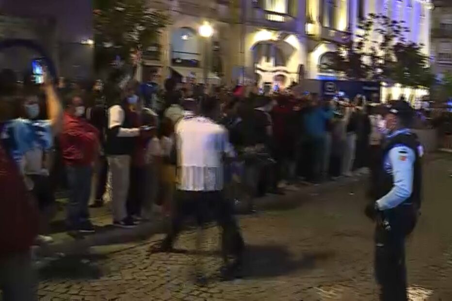 Noite agitada e marcada por desacatos no Porto depois da partida da Liga dos Campeões
