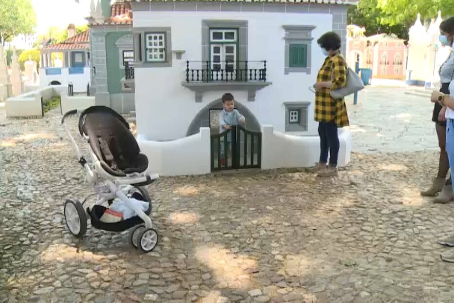 Câmaras de vigilância captam assalto a papelaria na Maia. Assalto rendeu mais de 4 mil euros