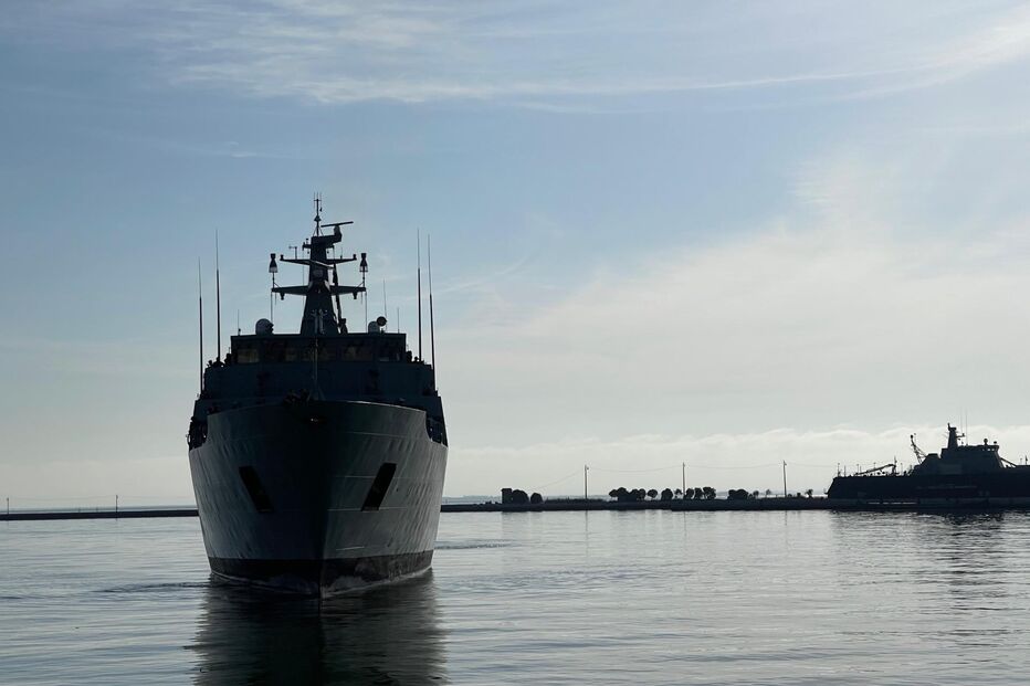 Navio da Armada portuguesa regressa após três meses de missão no Golfo da Guiné