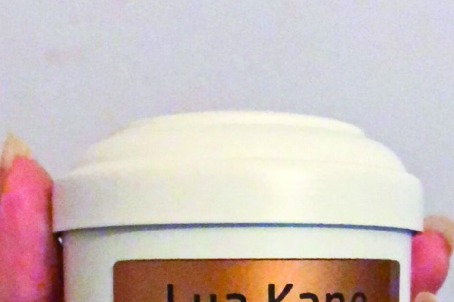 Urna com as cinzas da bebé de Angélica entre os objetos furtados