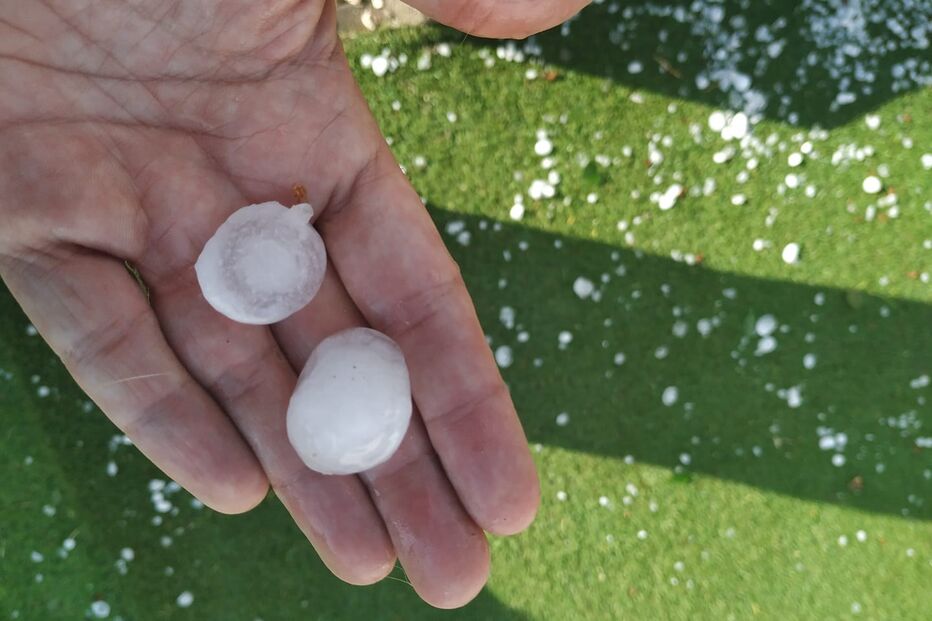 Queda de granizo do tamanho de moedas surpreende Vila Real e outras zonas de Trás-os-Montes