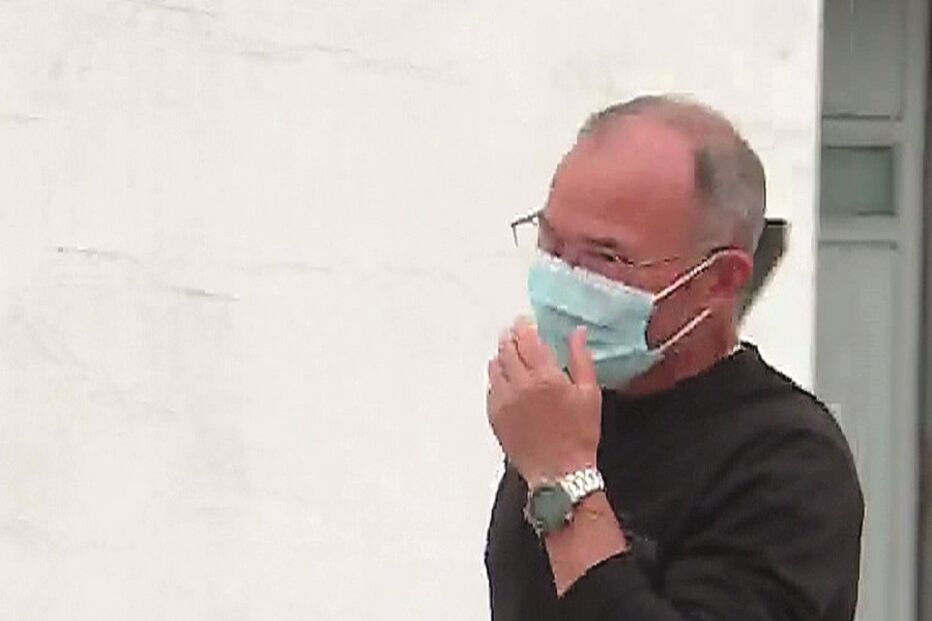 António Costa, a sair da cadeia de Évora