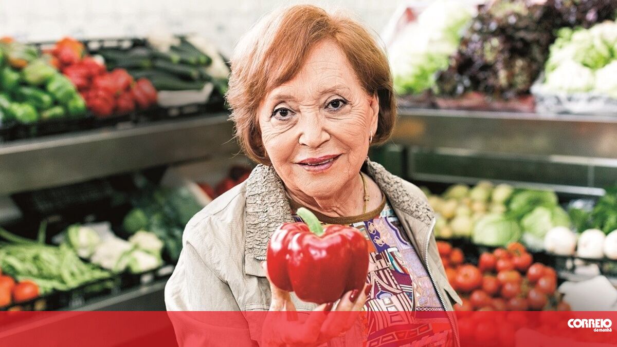 Died Maria de Lourdes Modesto, popularized cooking on television.
