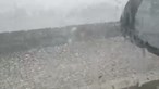 Chuva e granizo inundam casas e levam ao corte de estrada em Montalegre