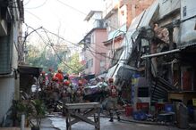 Pelo menos três feridos em desabamendo de prédio no Rio de Janeiro