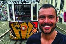 Adriano Toloza já participou em novelas nacionais