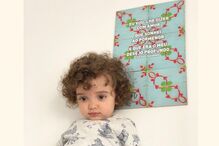 Carolina Deslandes e o filho Santiago