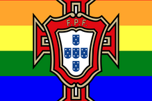 Símbolo da FPF pintou-se com as cores da bandeira LGBT