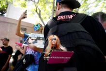 Muitos fãs mobilizaram-se com uma campanha online sob o slogan 