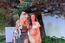 Bárbara Bandeira e Angie Costa 