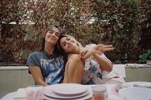 Bárbara Bandeira e Angie Costa 