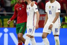 Ronaldo ao lado de Benzema