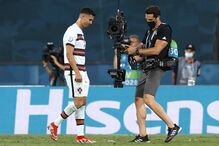 As imagens da desilusão da equipa das quinas após a derrota contra a Bélgica