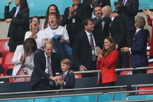 William, o príncipe George e Kate Middleton