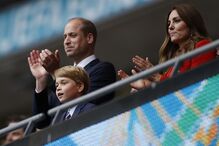 William e o príncipe George