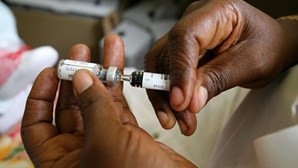 Remessas de vacinas para África devem aumentar sete vezes 