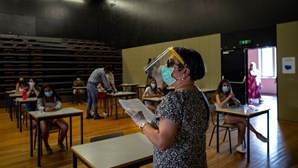 Portugal com menos 91 mil alunos e mais 6 mil professores