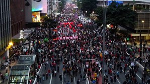 Ex-apoiantes de Bolsonaro arrependidos unem-se contra presidente após marca dos 500 mil mortos por Covid-19