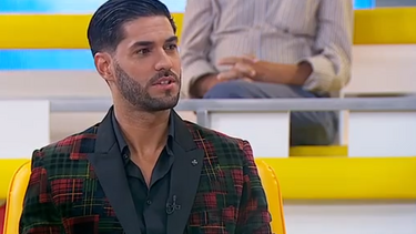 'Agradeço a Deus por cada ano que faço': Gonçalo Quinaz surpreendido em direto no 36.º aniversário