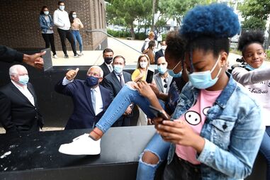 António Costa esteve na Escola Secundária Dr. Azevedo Neves, na Amadora, um dos municípios do País mais multicultural no que toca à população escolar