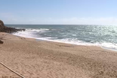 Pai morre a salvar filhas menores em praia de Mafra