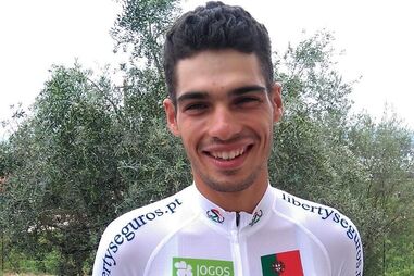 José Neves sagra-se campeão de fundo nos Nacionais de ciclismo de estrada
