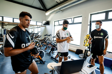 Campeão Sporting regressa ao trabalho em Alcochete com várias ausências