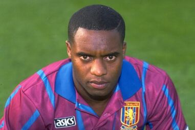 Atkinson, que se notabilizou no Aston Villa na década de 1990, morreu aos 48 anos, em agosto de 2016, depois de receber a descarga da arma de eletrochoque de Monk e dois pontapés na cabeça, durante um incidente ocorrido perto da casa do seu pai.