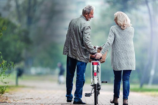 “Claro que as mulheres também podem formar grandes amizades, mas elas tendem a surgir dentro de um círculo mais reduzido. Basta ler  ‘A Amiga Genial’, de Elena Ferrante” 